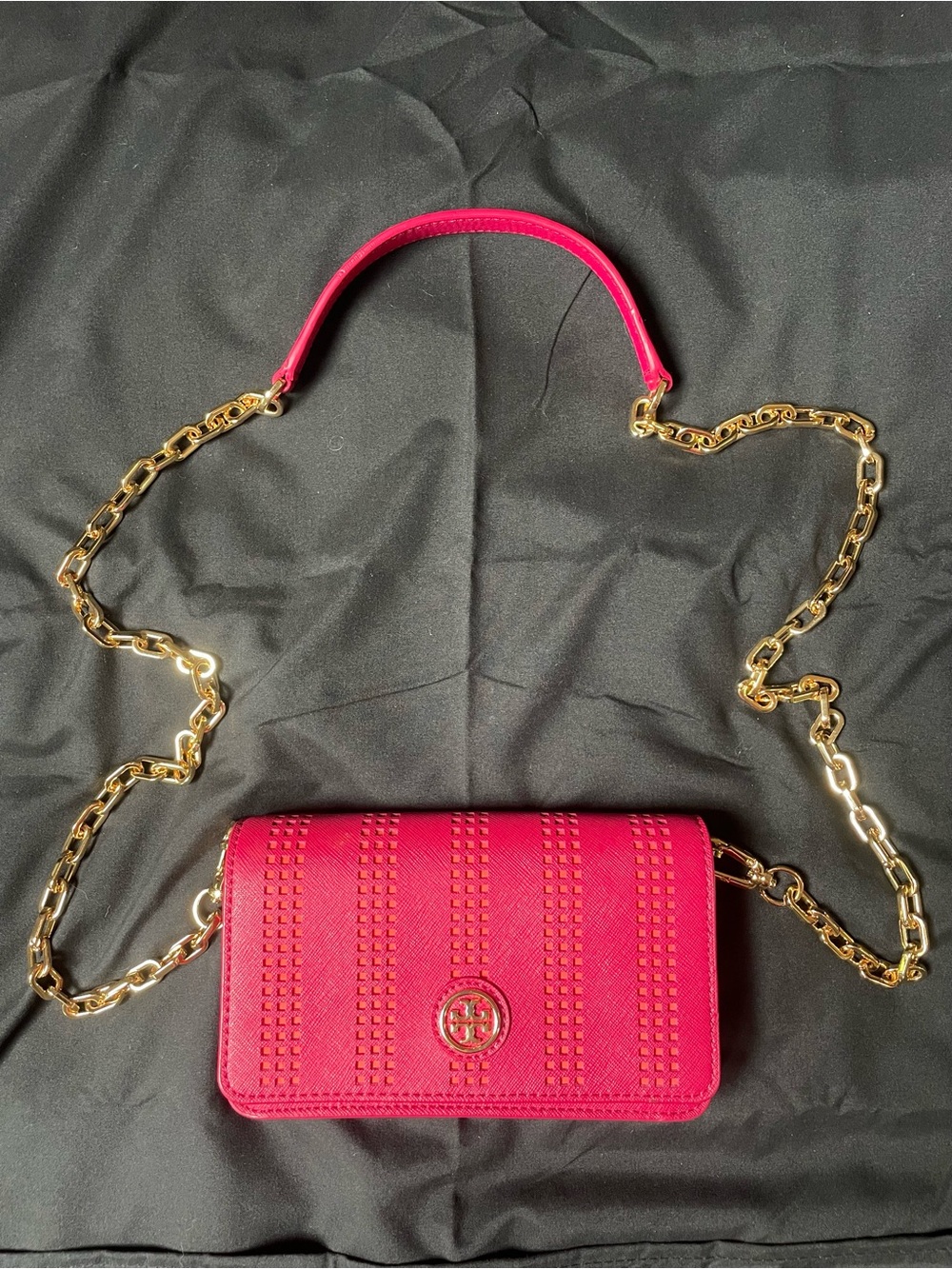 Tory Burch Fuchsia Pink Perforated Saffiano Crossbody Bag Gold Chain Hot Pink - Picture 10 of 10